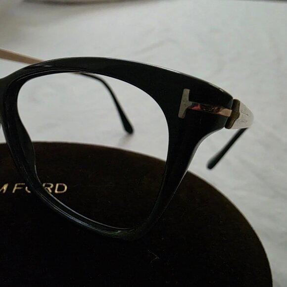 Tom Ford Eyeglass Frame- black and rose gold - Picture 10 of 10